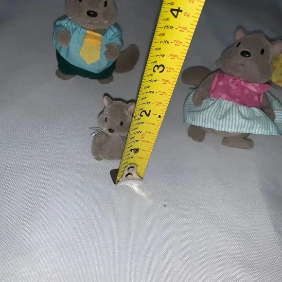 Li'l Woodzeez Fuzzy Dollhouse Squirrel Animal Family Flocked Figures Lot of 7 - Picture 6 of 9
